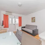 Apartman 1 Bedroom In Seget Donji