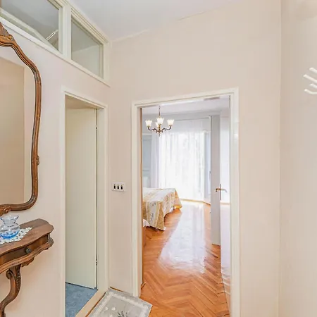 1 Bedroom In Seget Donji * Trogir